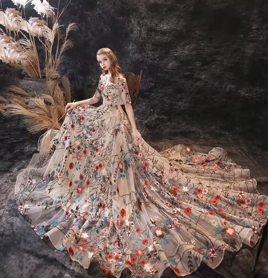 Customized Floral Embroidery Evening Dresses Long Dress Colorful Tulle Short Sleeve Court Train Romantic Prom Gown Party